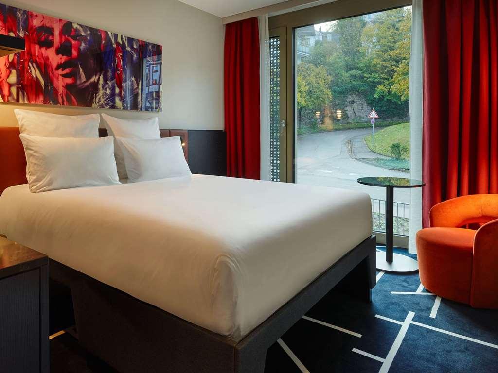 Hotel Tribe *